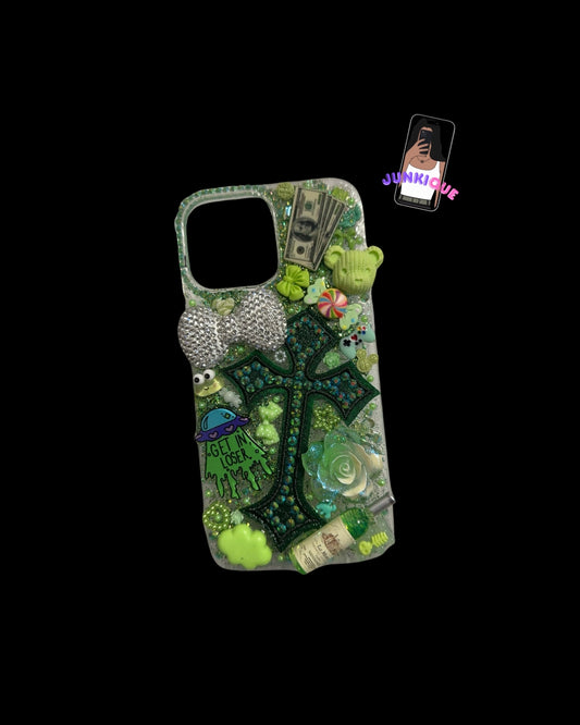 Iphone 13 Pro Max "Green-Scene" Case